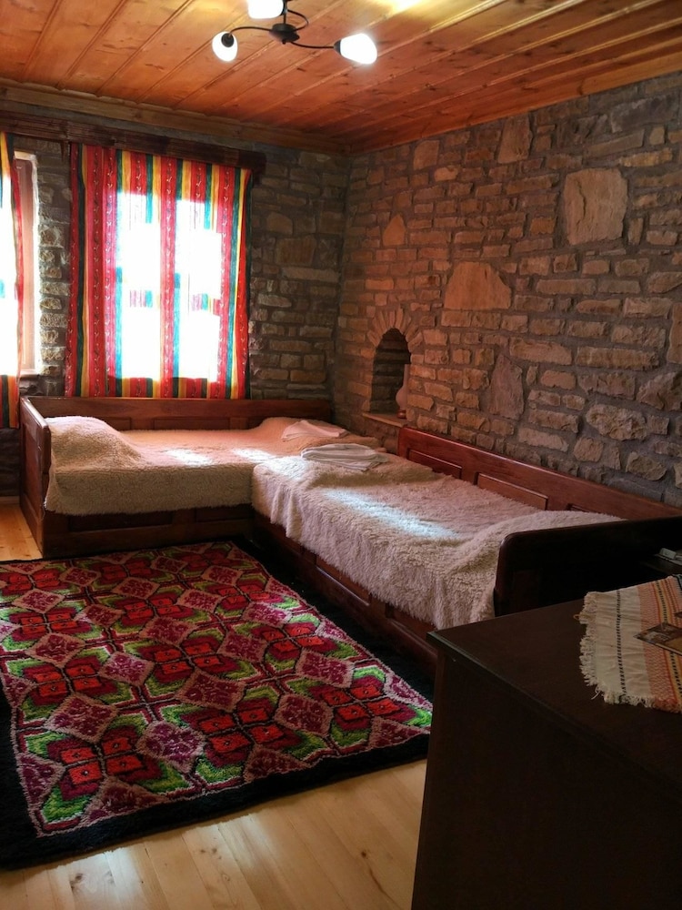 Traditional Quadruple Room, Garden View photo 3