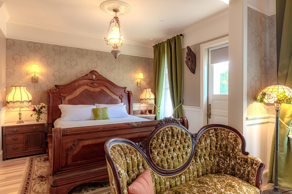 Family Twin Room