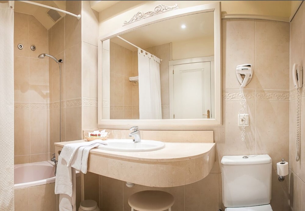 Comfort Twin Room