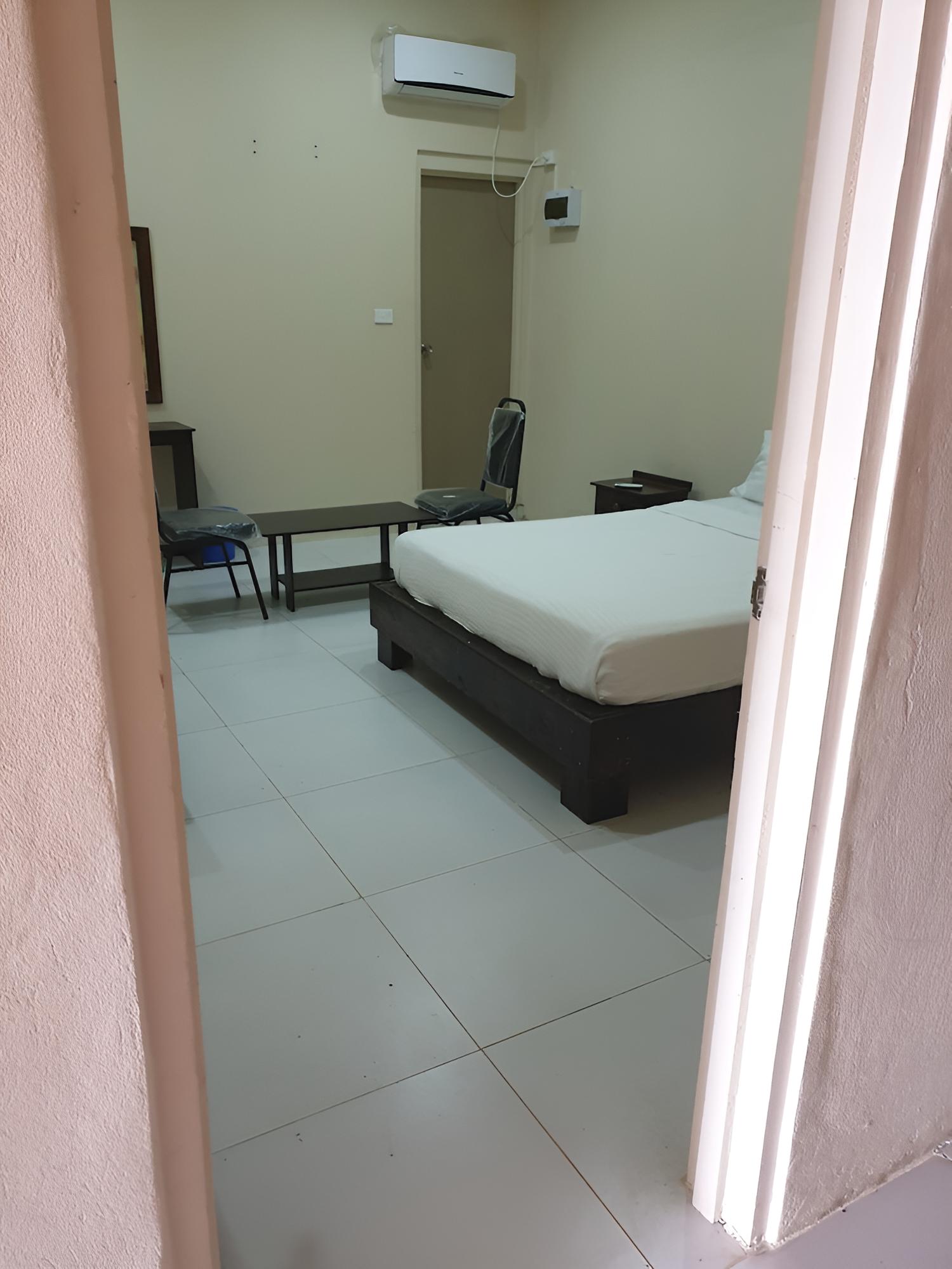 Budget Single Room photo 2