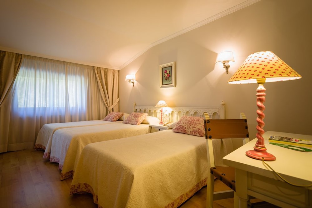 Triple Room, Mountain View photo 3