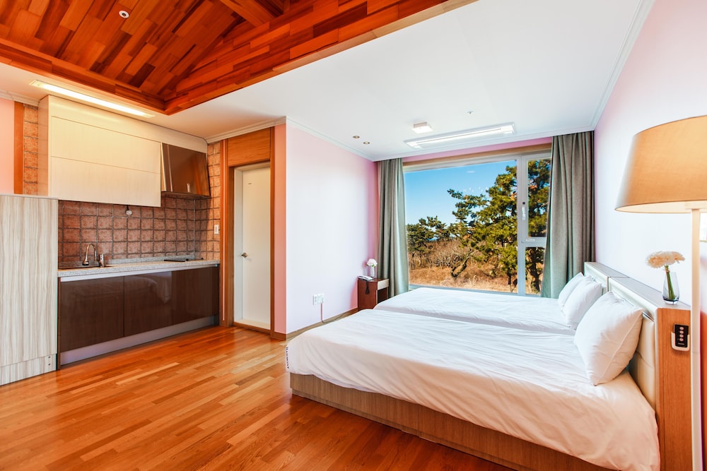 Standard Twin Room photo 3