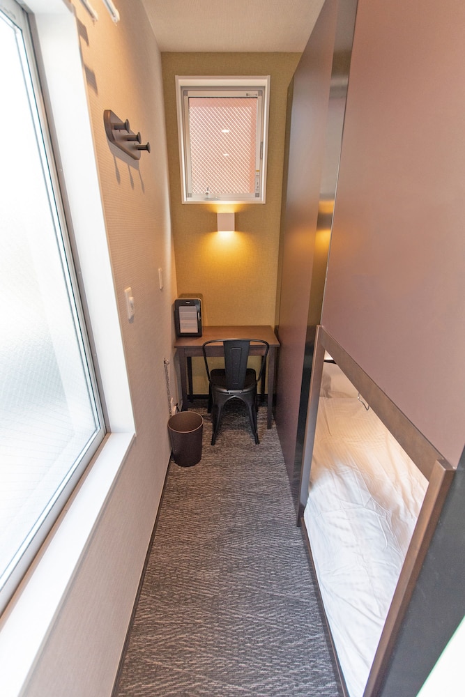 Shared Dormitory, Men only photo 2