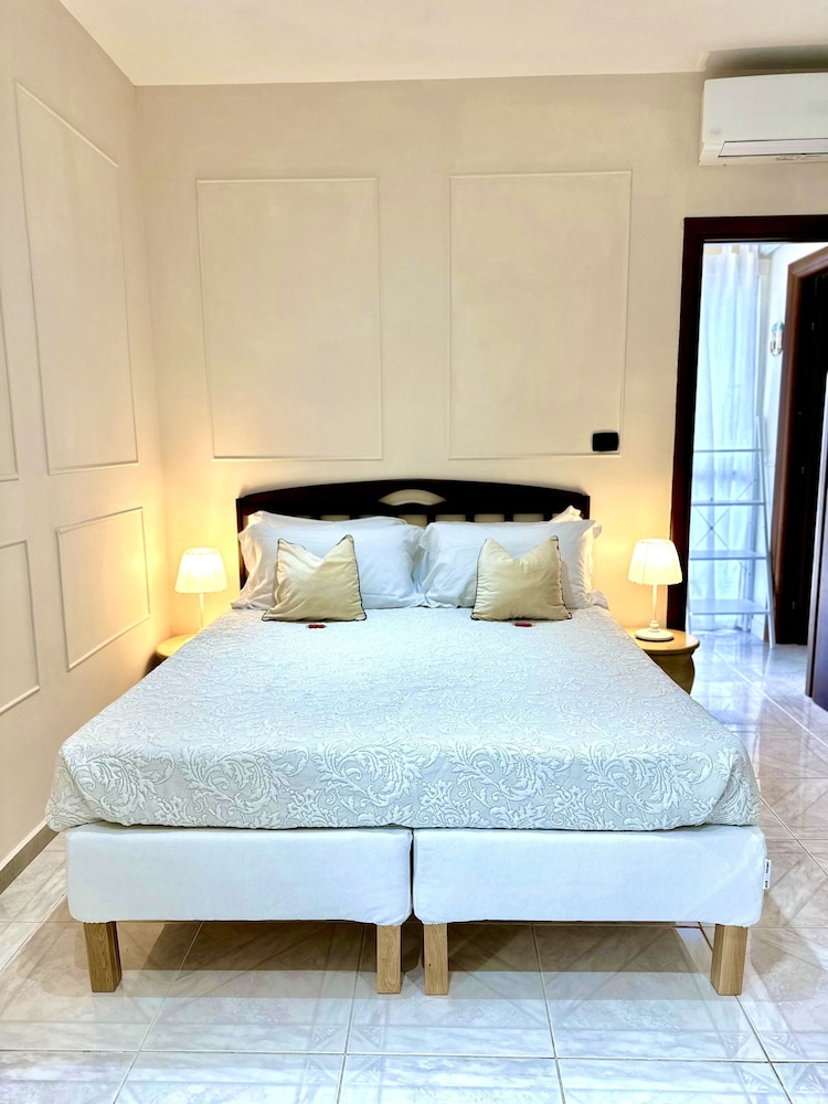 Basic Double Room