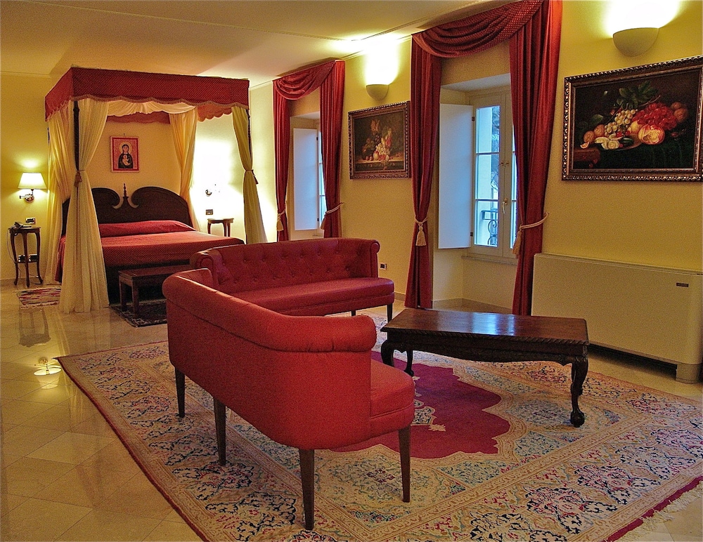 Suite photo 1