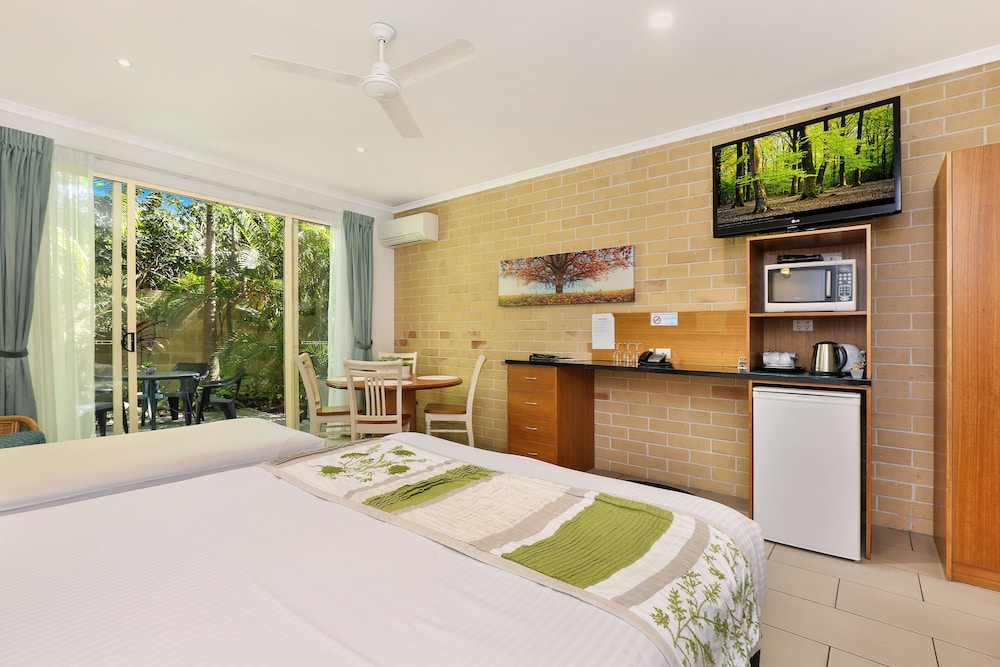 Superior Twin Room - Private Garden Terrace photo 3