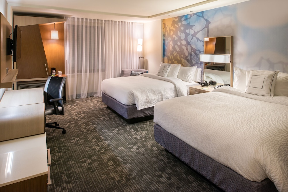 Suite, Multiple Beds
