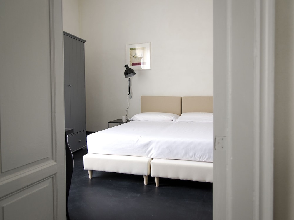 Suite, 1 Bedroom, Accessible (Second floor) photo 3