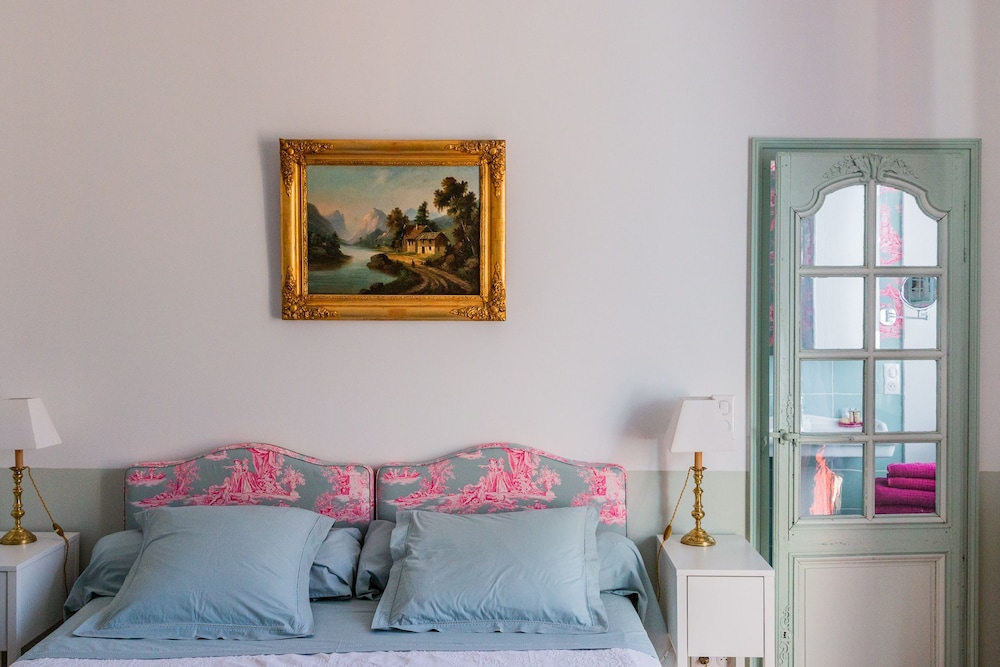 Superior Double or Twin Room photo 2