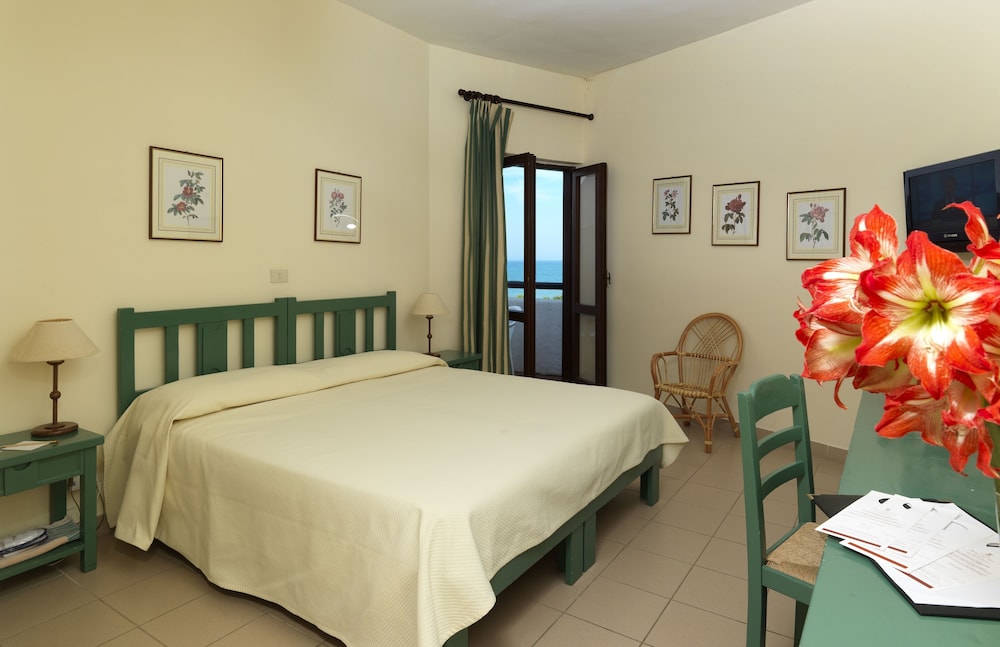 Double Room, Garden View - Photo 2
