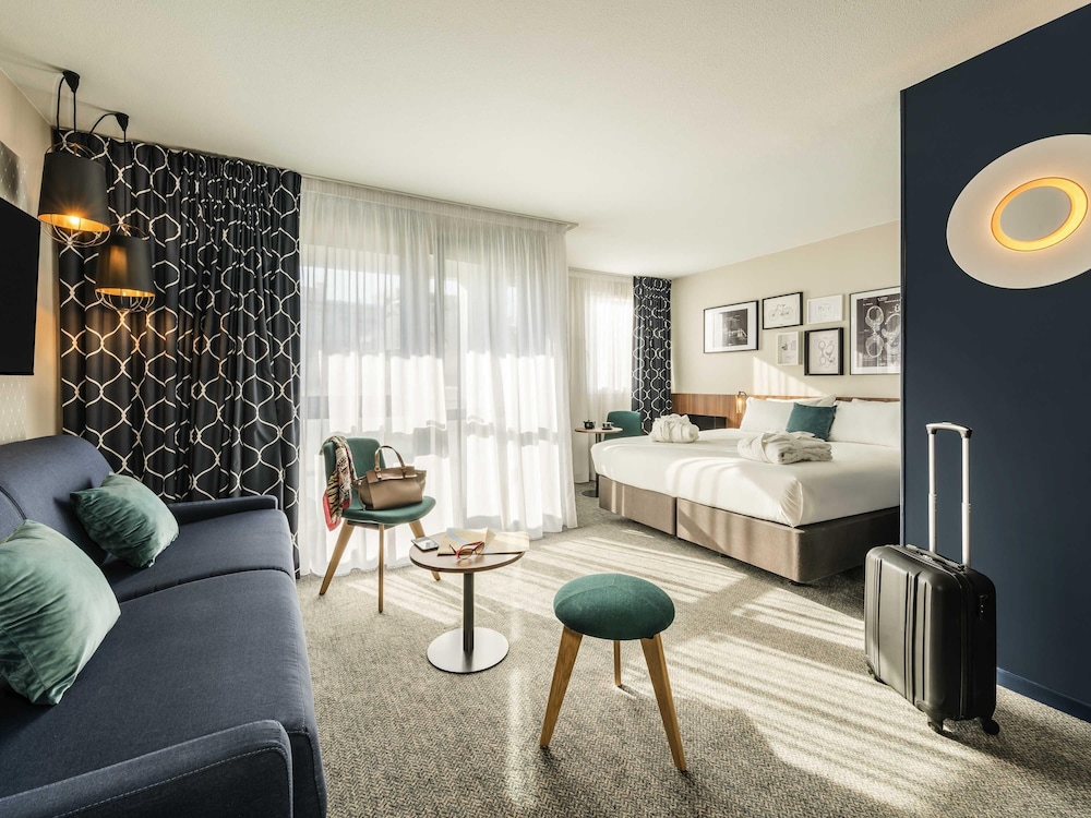 Junior Suite, 1 Double Bed with Sofa bed photo 2