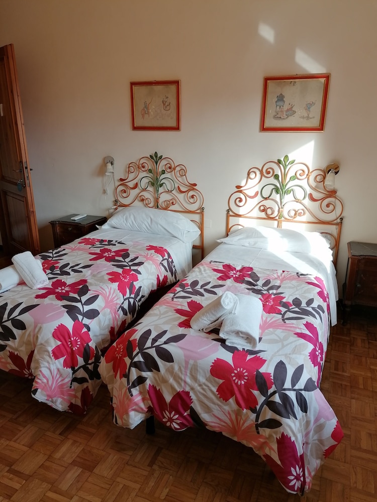 Standard Twin Room, 2 Twin Beds photo 1