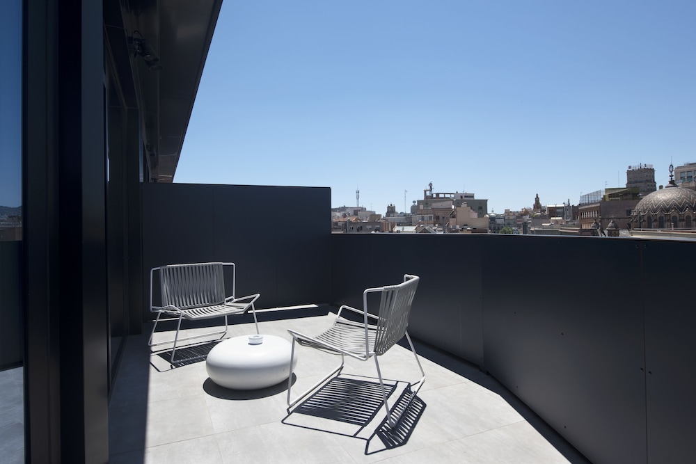 Single Room, Terrace