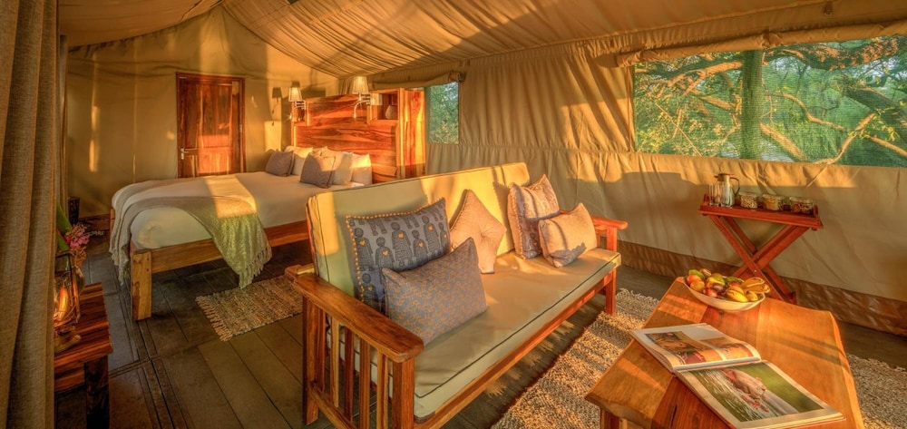 Honeymoon Suite, 1 Bedroom, Refrigerator, River View photo 1