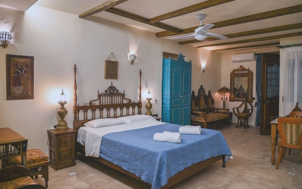 Superior Studio Suite with interior Jacuzzi and Hammam (hammam facility has additional price) photo 1