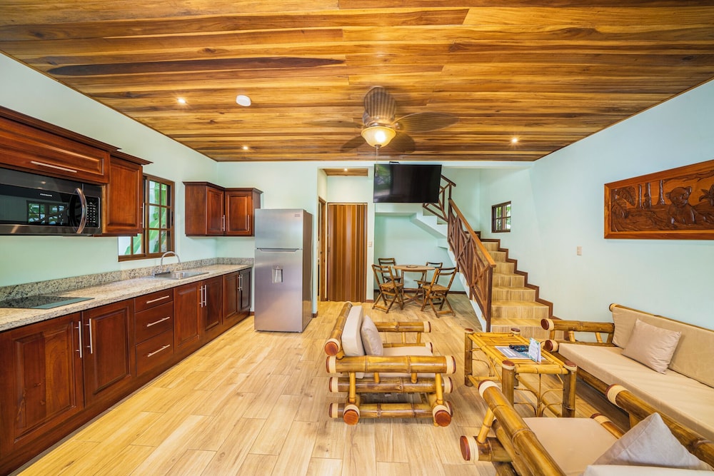 Family Bungalow photo 3