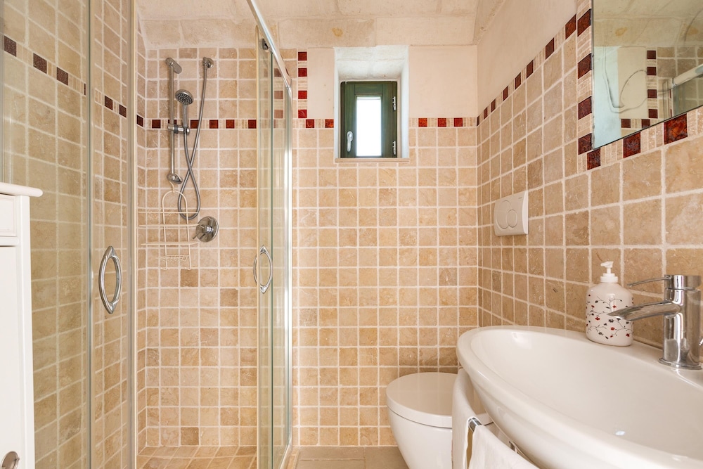 Double Room - Photo 7