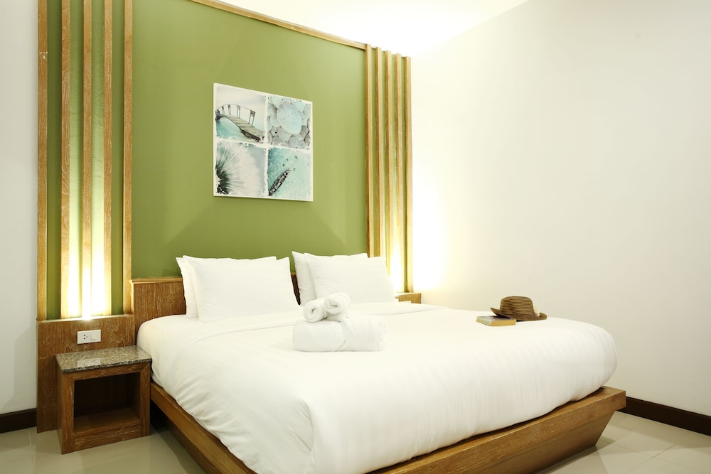 City View Room - Photo 4