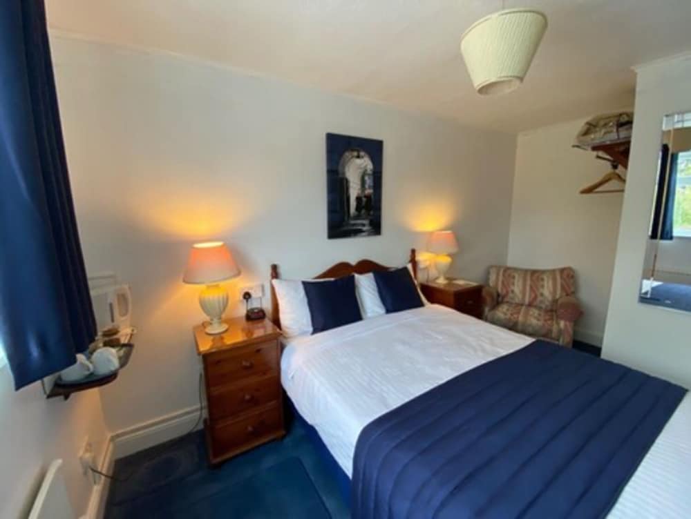 Double or Twin Room photo 3
