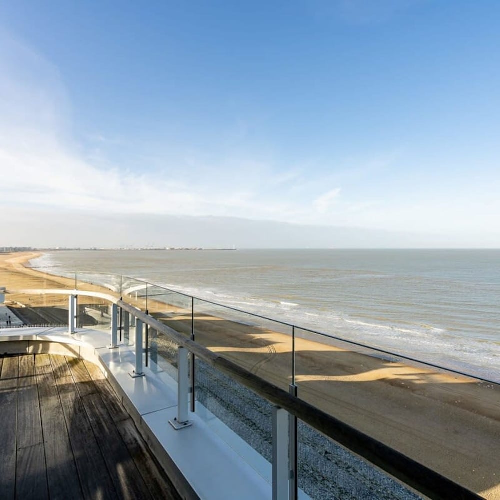 Stunning Penthouse With Free Parking and sea View, Foto 35