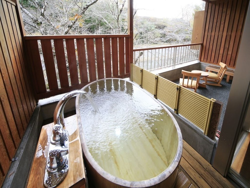 Japanese Style Room with Private Open-air Bath New Building photo 3