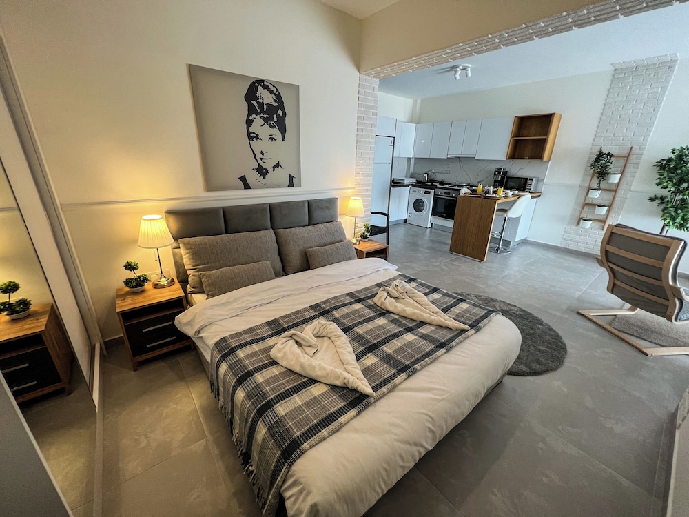 Elite Studio Suite photo 1