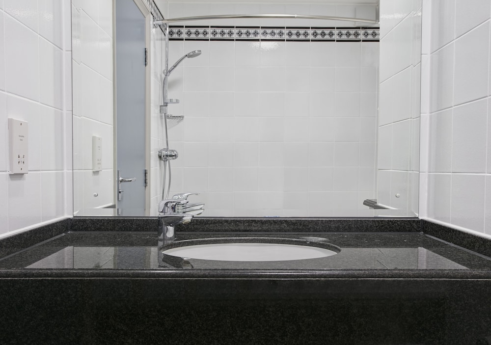 Standard Room with two Double Beds