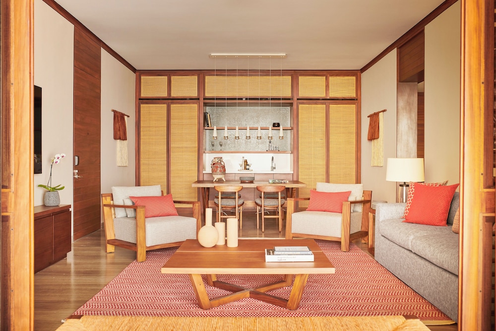 Beachfront Two-Bedroom Outer-Connected Suite With Infinity Pool - Photo 1