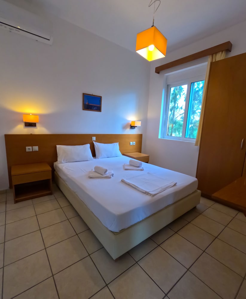 Apartment, 2 Bedrooms, Sea View photo 1