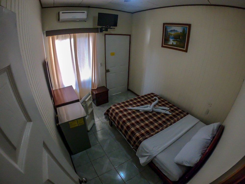 Standard Room photo 2