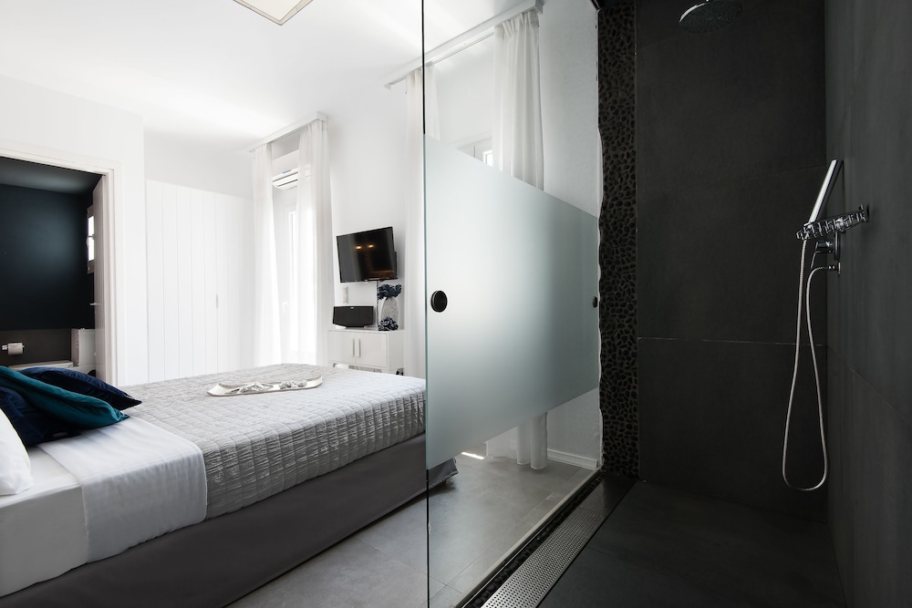 Superior Room, Partial Sea View (Outdoor Hot Tub) photo 1