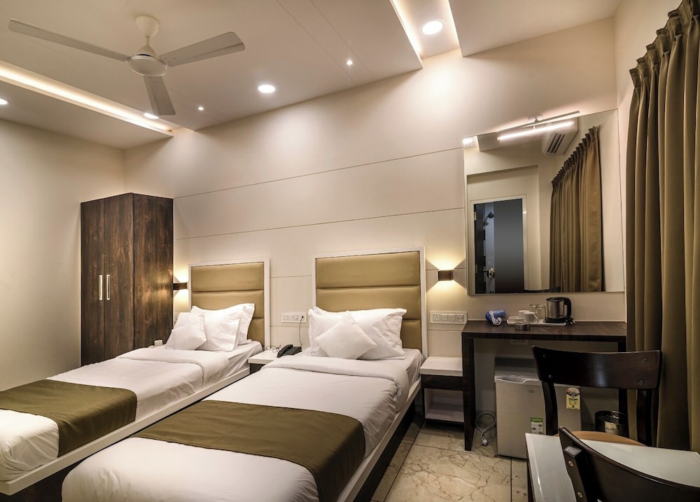 Deluxe Twin Room - Photo 1
