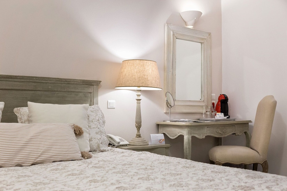 Standard Room, Garden View, Ground Floor - Photo 5