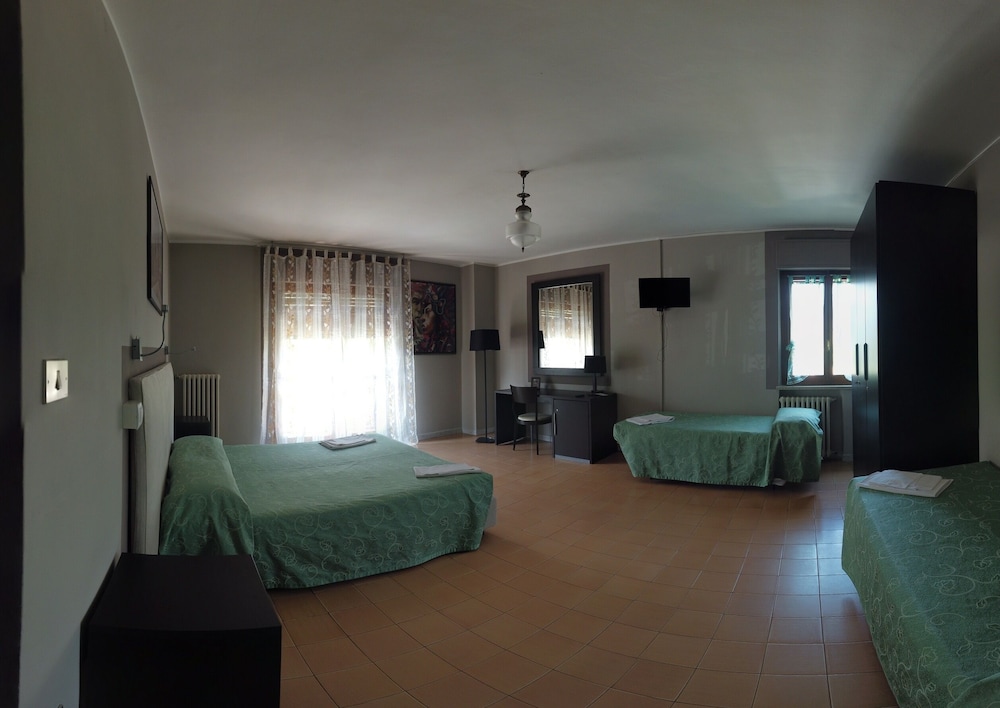 Family Room, Private Bathroom