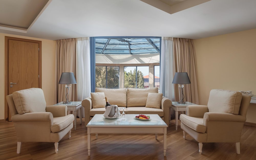 Royal Suite - Photo 4