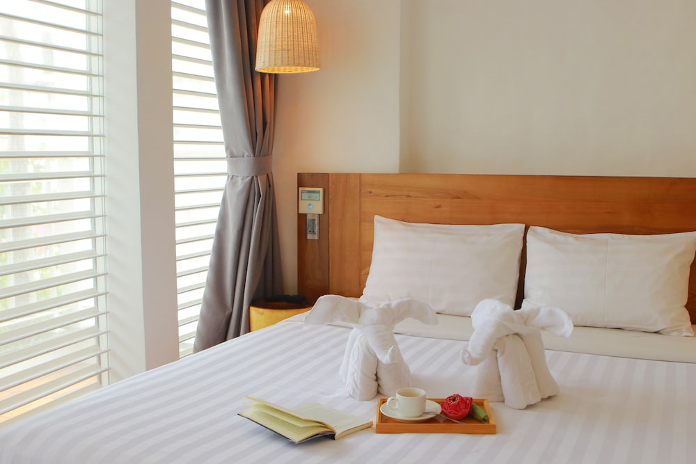 Deluxe Double Room, Balcony, City View photo 2