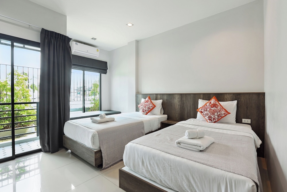 Twin Room, Balcony - Photo 1