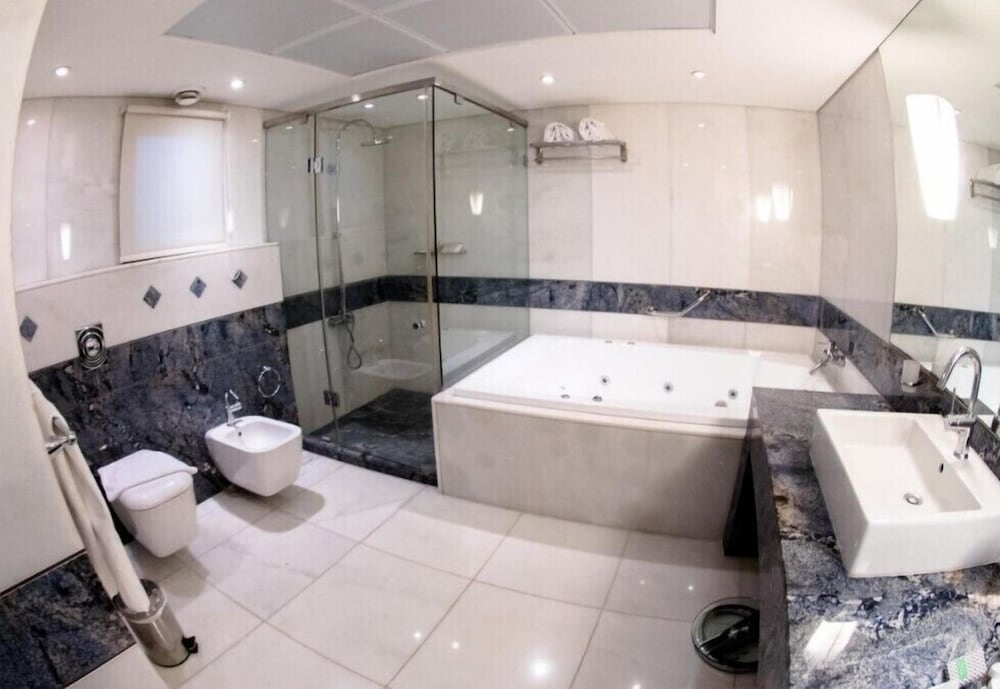 Royal Suite photo 3