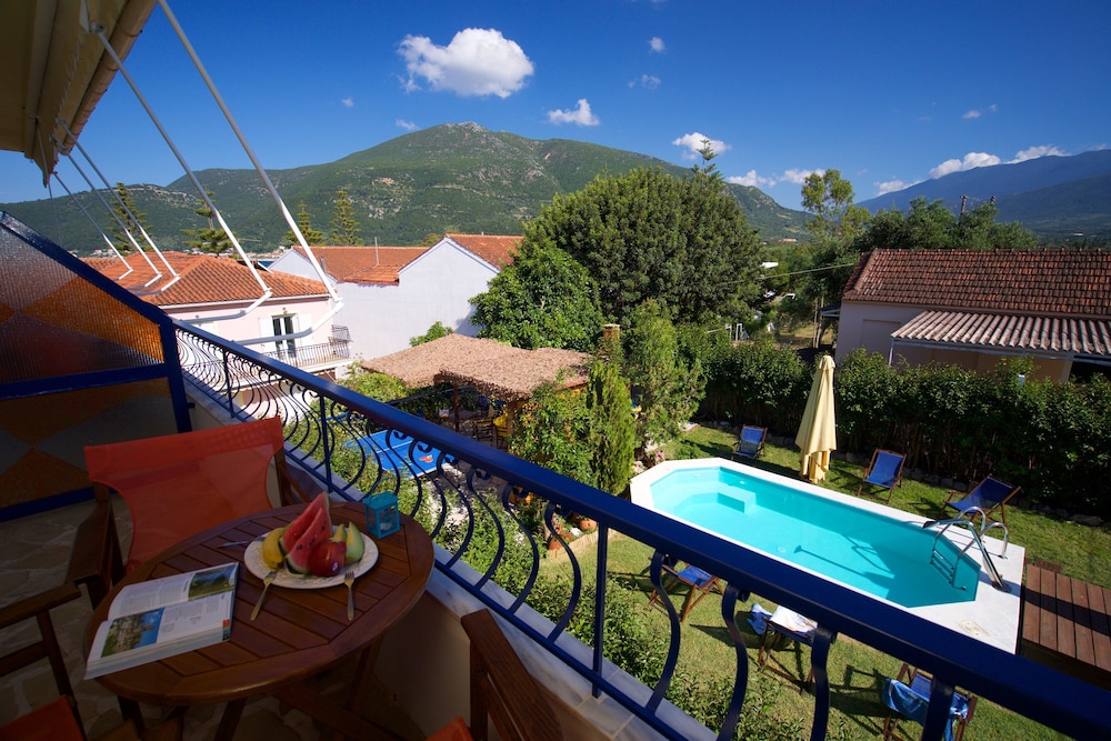 Family Apartment, 1 Bedroom, Pool View