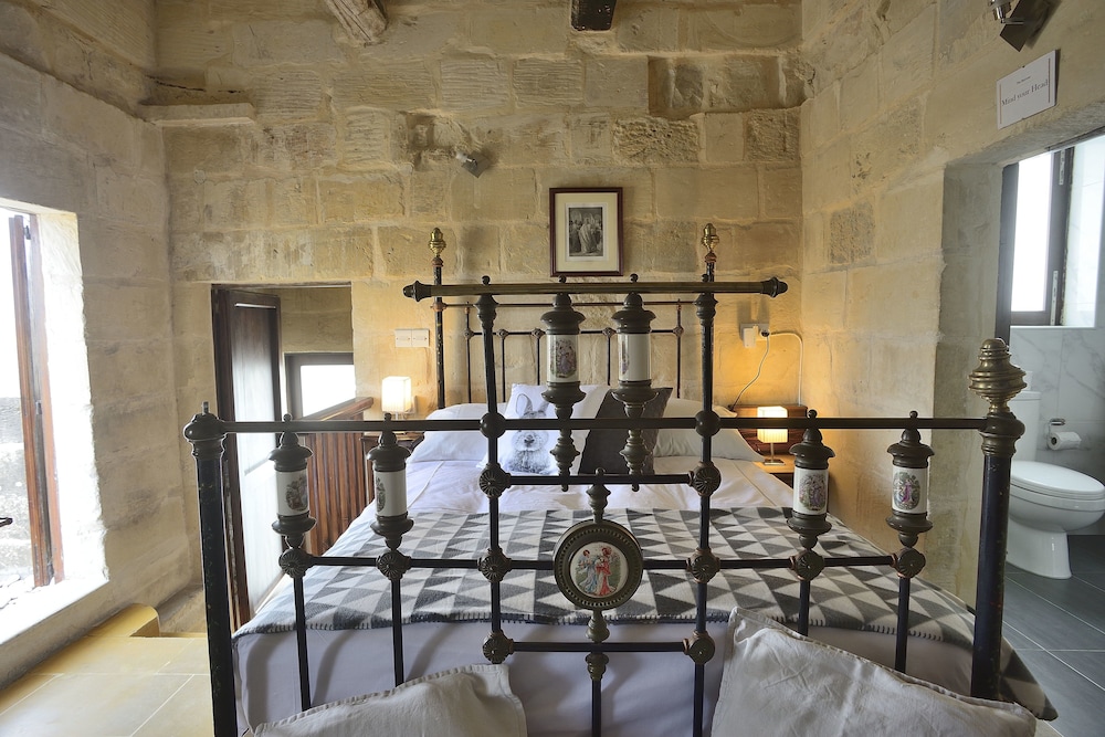 Double or Twin Room, Terrace photo 3