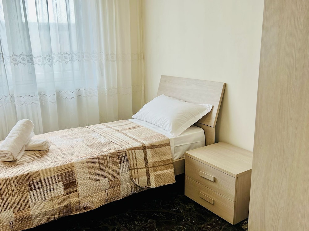 Superior Triple Room photo 2
