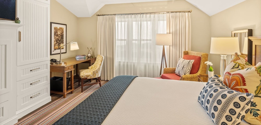 Traditional Room, Accessible
