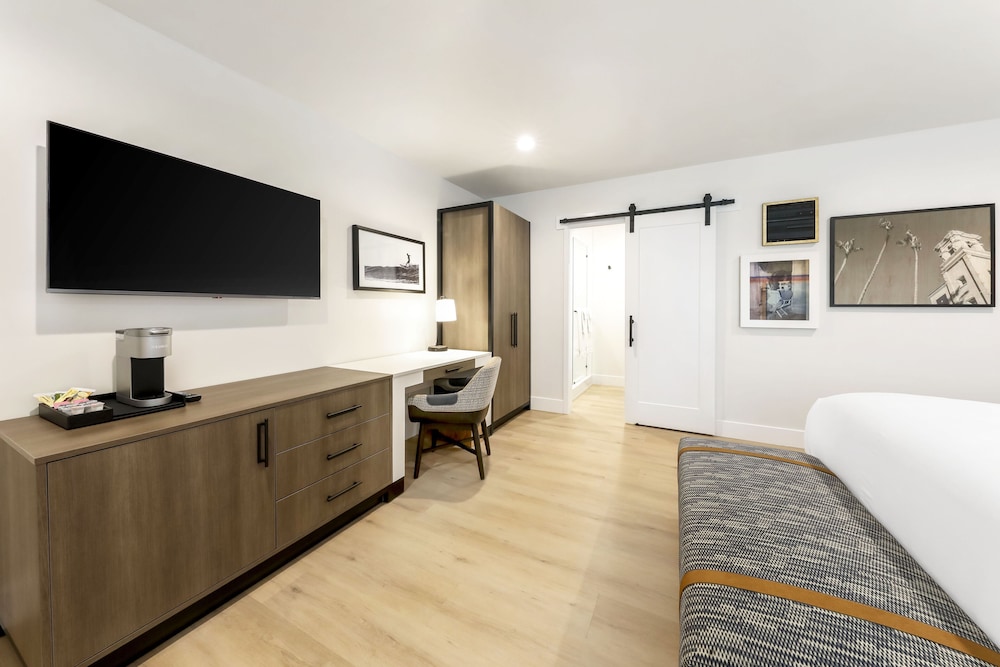 Signature Room photo 3