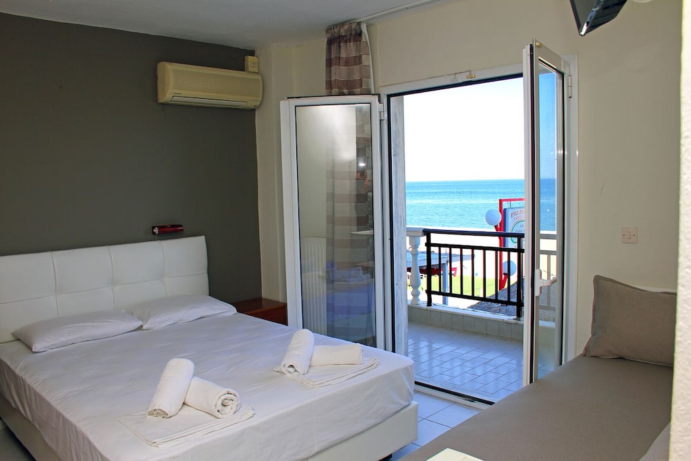 Triple Room, Sea View photo 1