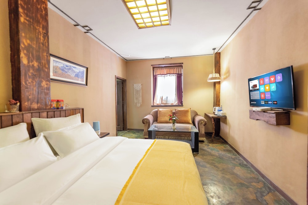 Family Suite, Hill View
