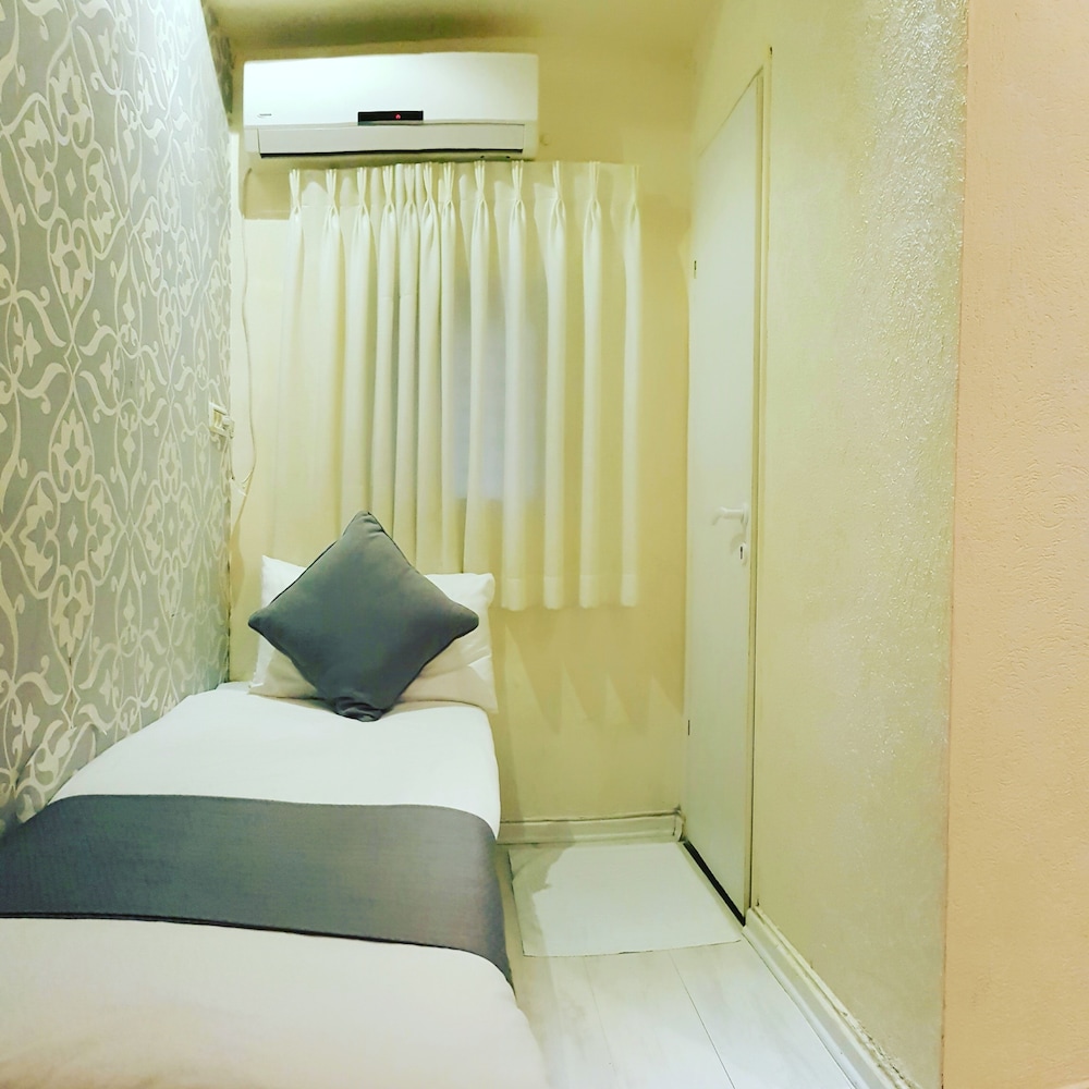 Economy Single Room, 1 Twin Bed, City View photo 1