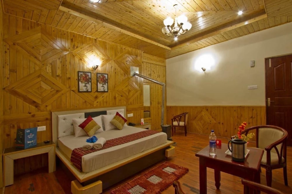 Deluxe Room - Photo 1