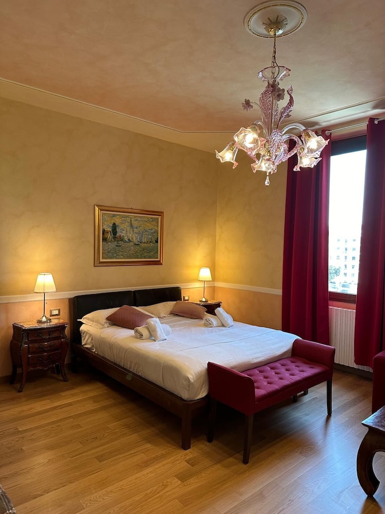 Deluxe Double Room, River View