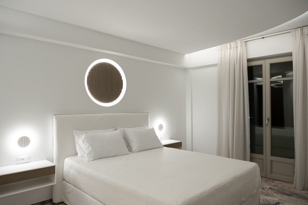 Premium, 1 Queen Bed photo 1