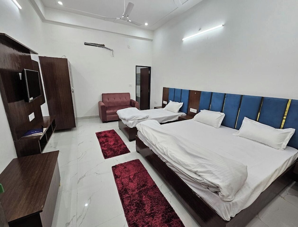 Deluxe Triple Room photo 1